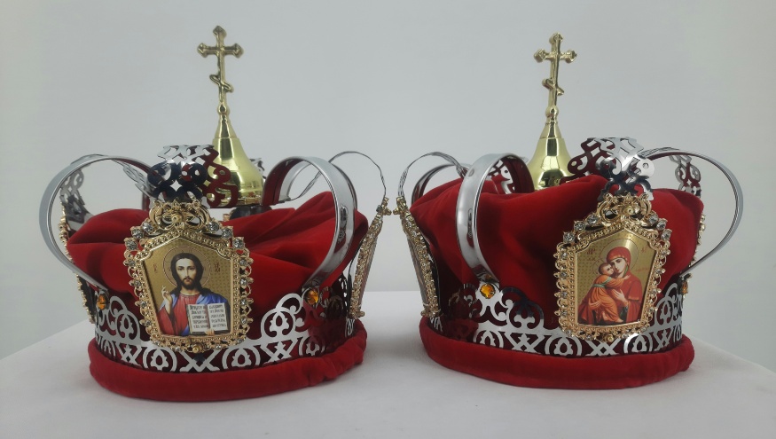 Coroane (pereche) Ø20cm înălțime 25cm