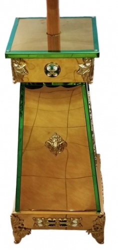 Suport 35×35cm bază 24×24cm partea superioară (înălțime 84cm)