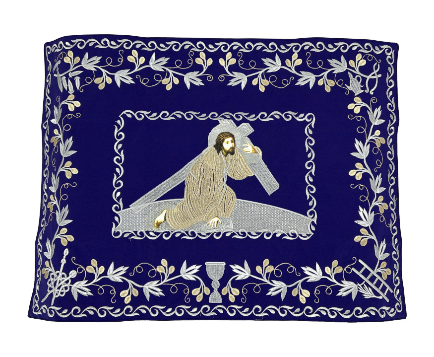 Pocrovețe și aer cu broderie „Pur­tarea Crucii”, cu galon brodat