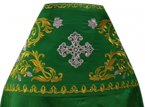 Vesminte preoțești brodate pe gabardină, broderie „Trandafir” cu galon brodat