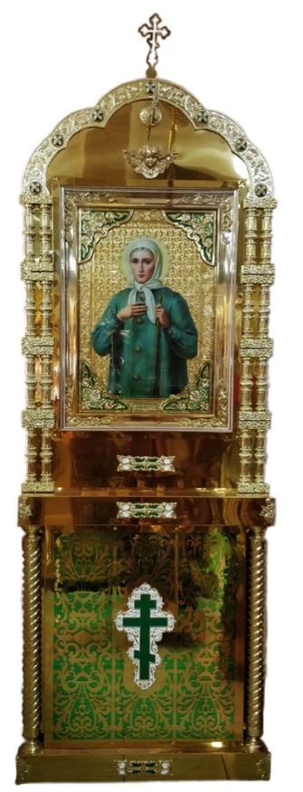 Chivot pe 4 coloane cu icoana Sfintei Fericitei Xenia