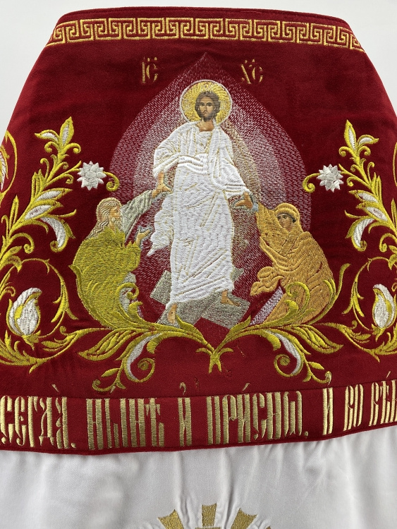 Vesminte preoțești combinate brodate pe catifea, cu icoane brodate