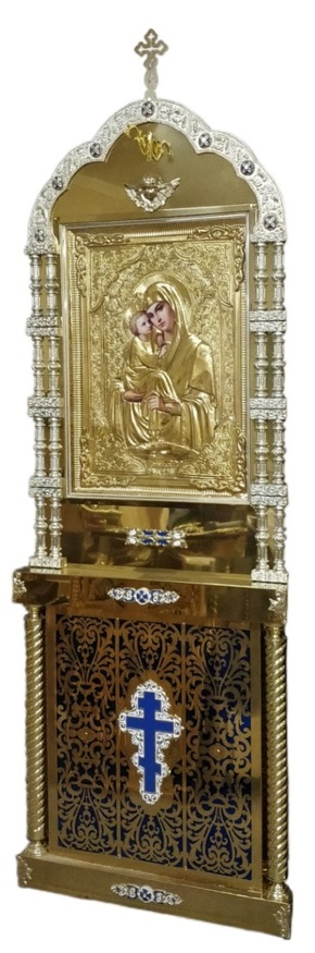 Chivot pe 4 coloane cu icoana Maicii Domnului Poceaev