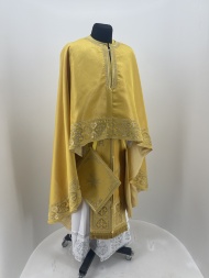 Vesminte preoțești, croială grecească, țesătură brocart, cu galon brodat, broderie „Inimi”