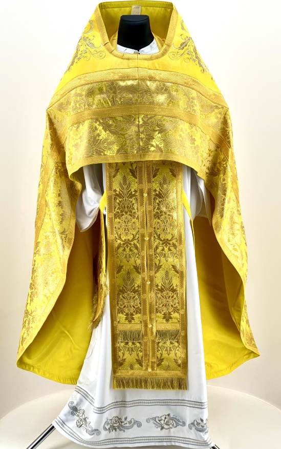 Veșminte preoțești combinate, din brocart, cu epitrahil brodat, broderie „Model Nou”