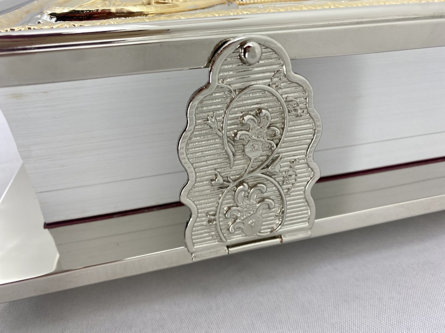 Evanghelie pentru altar (în limba slavonă bisericească) 46×34×9cm