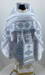 Veșmânt preoțesc brodat pe gabardină, broderie „Cerc” cu galon brodat