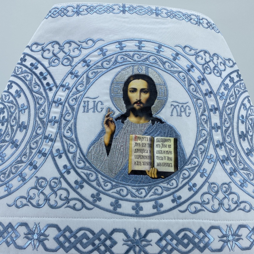 Veșmânt preoțesc brodat pe gabardină, broderie „Cerc” cu galon brodat