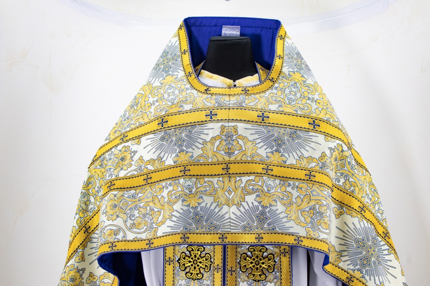 Veșmânt preoțesc din brocart turcesc cu galon aplicat