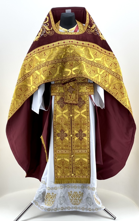 Veșmânt preoțesc combinat din brocart, cu pelerină brodată, broderie „Broderie nouă”