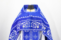 Veșmânt preoțesc brodat pe catifea, broderie „Trandafir” cu galon brodat