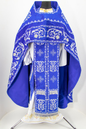 Veșmânt preoțesc brodat pe catifea, broderie „Trandafir” cu galon brodat