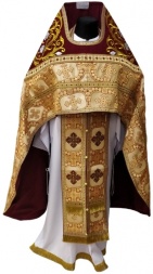 Veșmânt preoțesc combinat din brocart „Crucea Regală”, cu epitrahil brodat, Broderie „Trandafir”