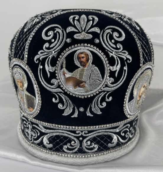 Mitra „Coroană”