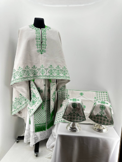 Vesminte preoțești croială grecească, brodate pe in-gabardin cu galon aplicat, broderie „Antic”