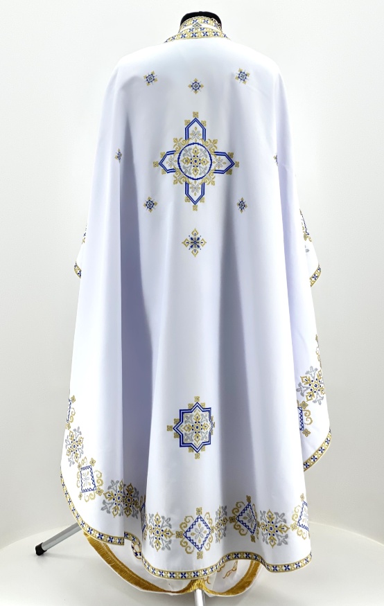 Veșmânt preoțesc, croială grecească, brodat cu cruciuliță franceză pe gabardină cu galon brodat