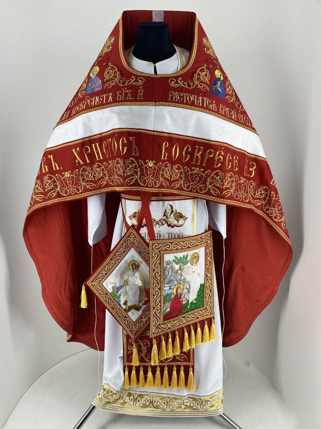 Veșmânt combinat preoțesc brodat pe brocart, cu icoane brodate, broderie „Paștală”