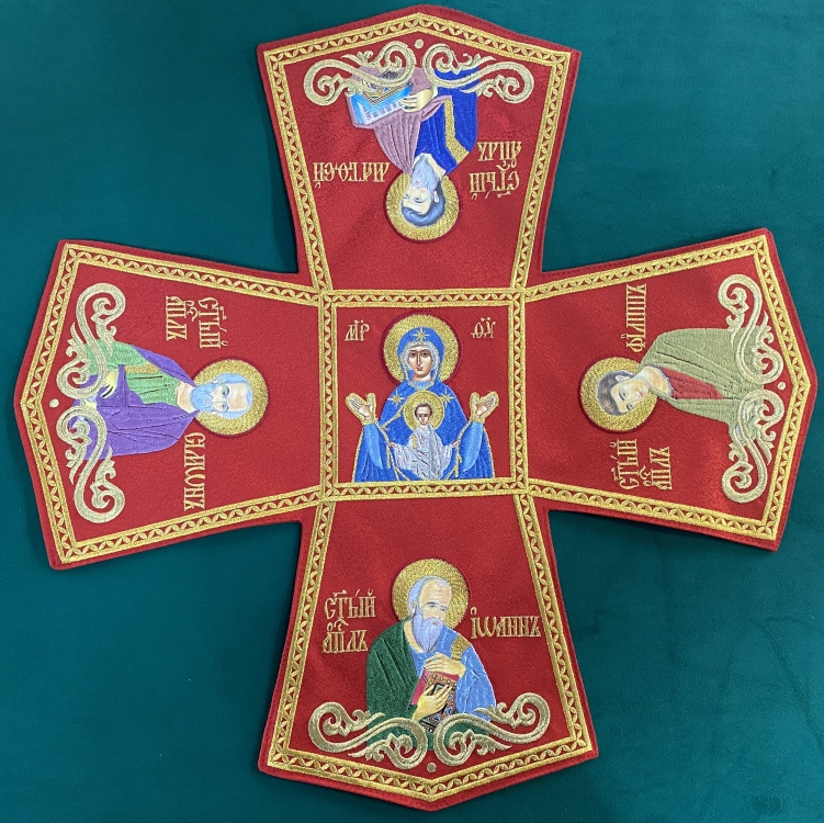 Veșmânt combinat preoțesc brodat pe brocart, cu icoane brodate, broderie „Paștală”