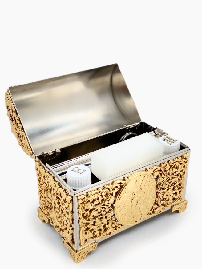 Cutie pentru botez, nichel - aur 15х8х13