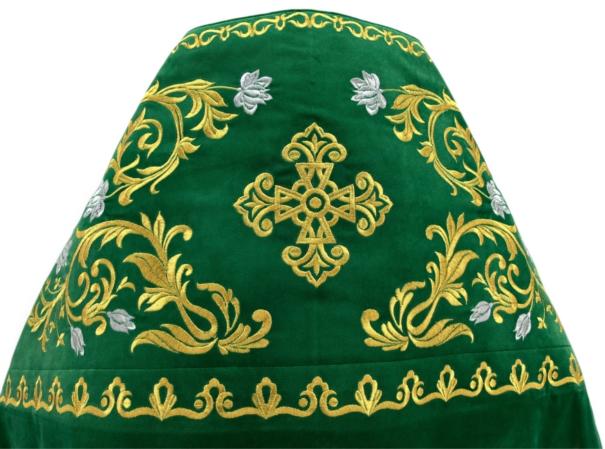 Vesminte preoțești brodate pe catifea, broderie „Trandafir” cu galon brodat