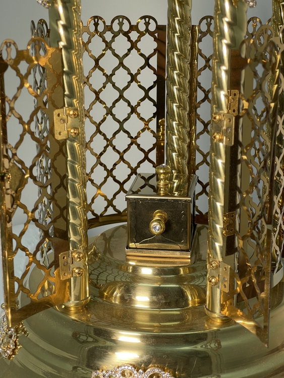 Дарохранительница №7 (броши)