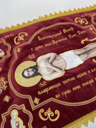Плащаница Спасителя 70х50 см (на церковнославянском языке), ткань бархат, вышивка «Напрестольная», Спаситель академического стиля