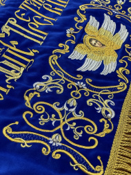 Плащаница Богородицы на бархате 120х80 см (вышивка орнамент 2, вышитая и расшитая середина)