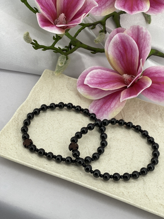 Браслет из агата на двадцать пять камней