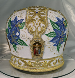 Митра «Клематис»