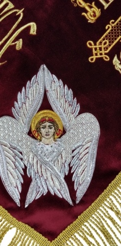Плащаница вышитая на бархате на церковнославянском языке, вышивка орнамент, с предстоящими, лицевая вышивка 120х85