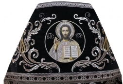 Облачение священника комбинированное из парчи «Флоровский крест» с вышитым омофором, вышивка «Новая вышивка»