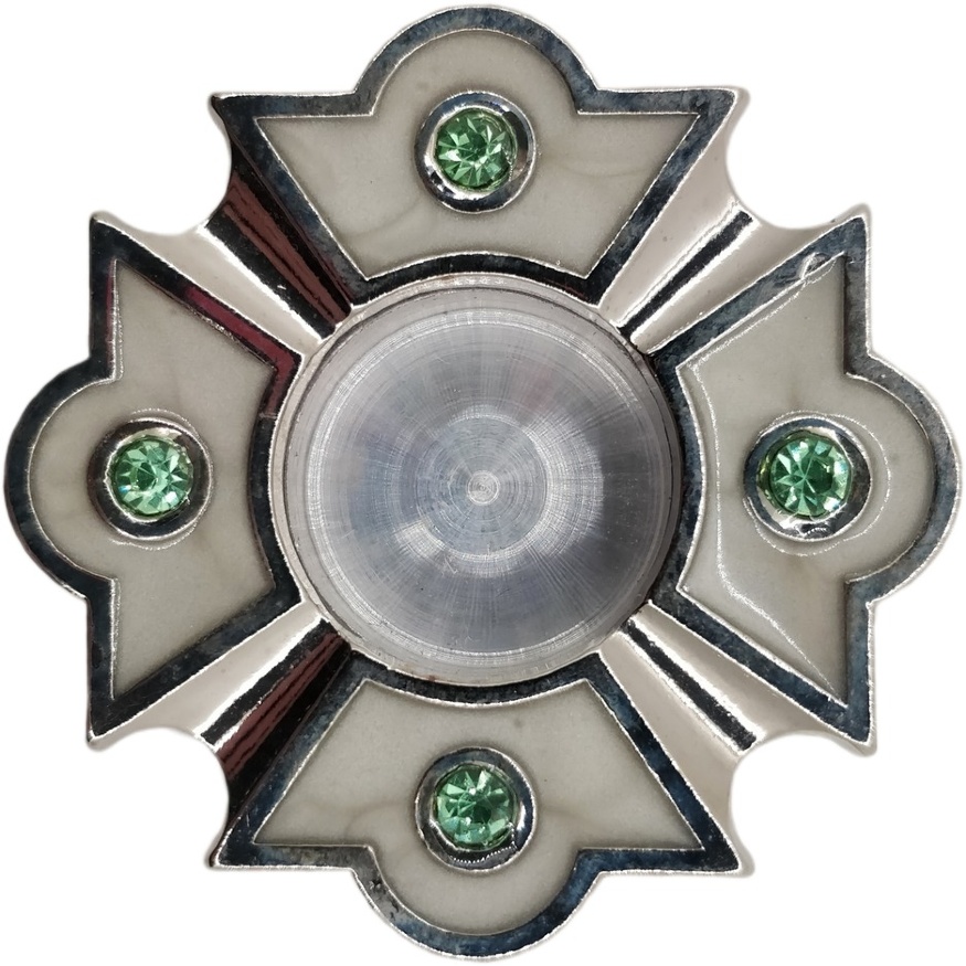 Капсула с эмалью, диаметр 5 см, белая эмаль, зелёный крест