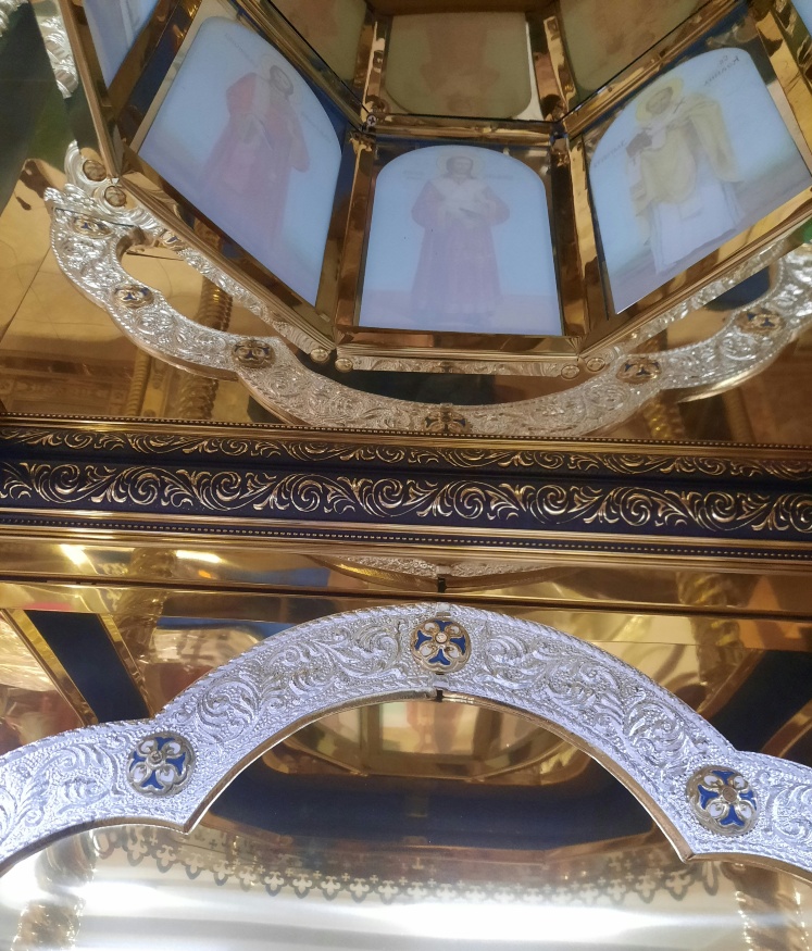 Киот 90×90 см (высота 300 см)