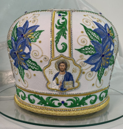 Митра «Клематис»