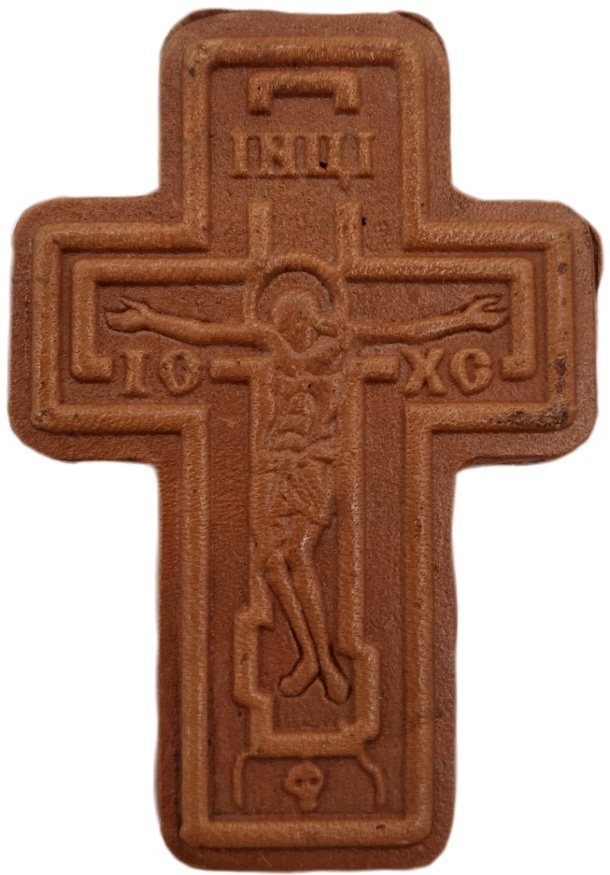 Кожаный крест в автомобиль, размер 6х4 см