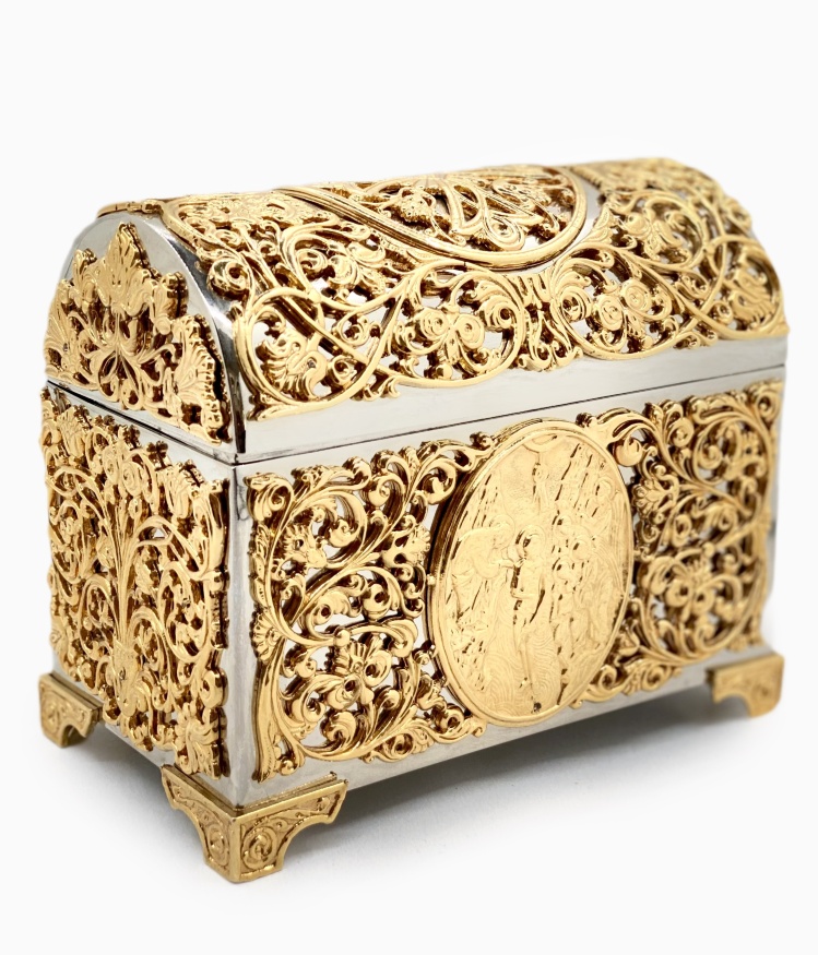 Ящик крестильный, никель - золото 15х8х13