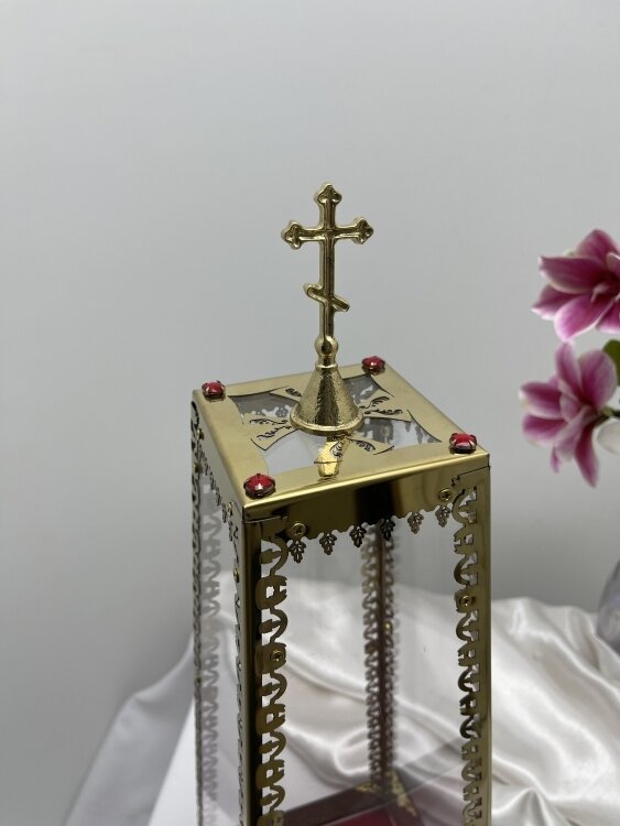 Ковпак на Даросховницю 16х10 h=43 з дверкою, з оргскла з булатними елементами на лазерній різці та з литим хрестом