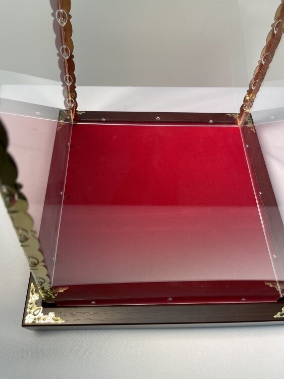 Ковпак на Даросховницю 35х15 h=70 з дверкою, з оргскла з булатними елементами на лазерній різці та з литим хрестом