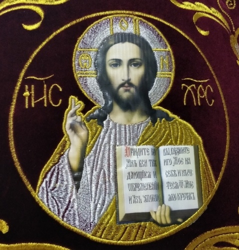 Облачення священника комбіноване з парчі "Київський хрест", з вишитим опліччям, Вишивка "Нова вишивка"