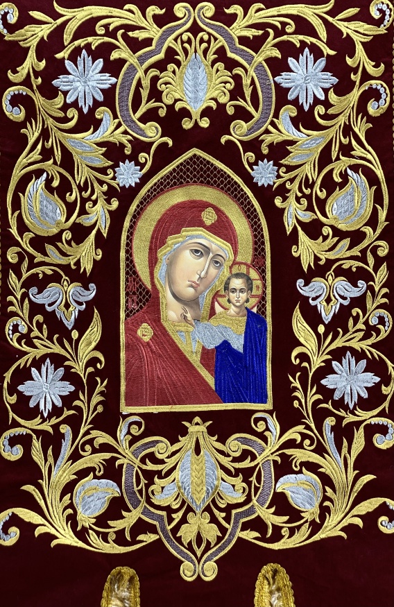 Хоругви вишиті (пара) нова вишивка, вишита ікона, хрест без вишивки