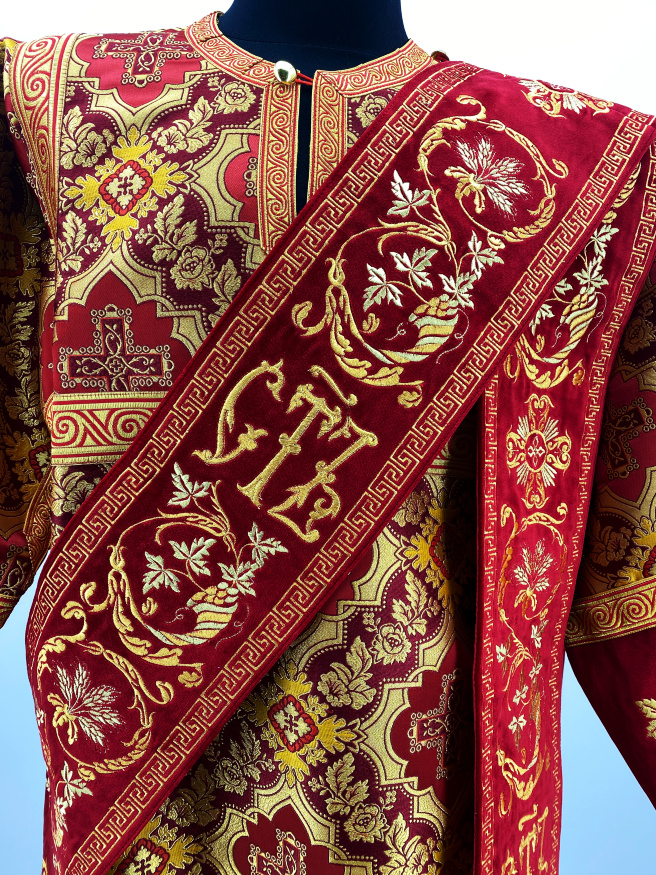 Стихар дияконський з орарем та поручами