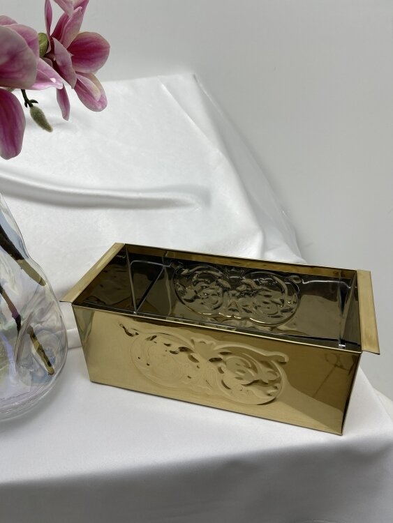 ПІдставка під огарки (булатна, з тисненням) 30х14см