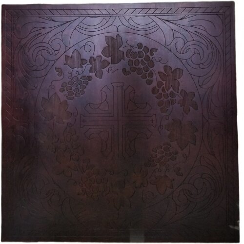 Жертовник дерев&#039;яний, 90х80см (висота 91см)