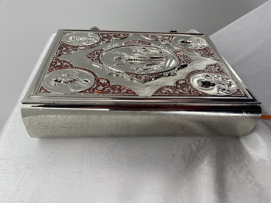 Євангеліє напрестольне (Церковнослов`янською мовою) 28х22х7см