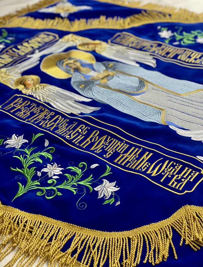 Плащаниця Богородиці на оксамиті (Ангели, срібло) (вишивка тюльпан, вишита середина)