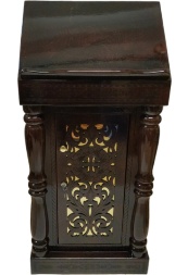 Аналой центральний, з дверцятами, 61х45 (Висота 131 - 104см)