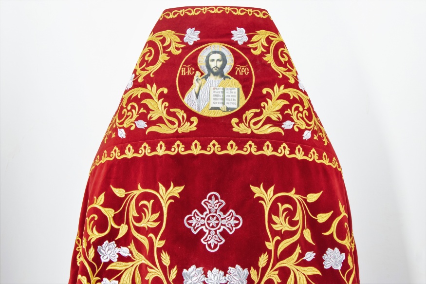 Облачення священника, вишите на оксамиті, вишита середина, з вишитим галуном
