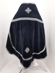 Облачення священника, вишите на оксамиті, з пришитим галуном