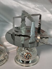 Потир-чаша з приладдям (1327)