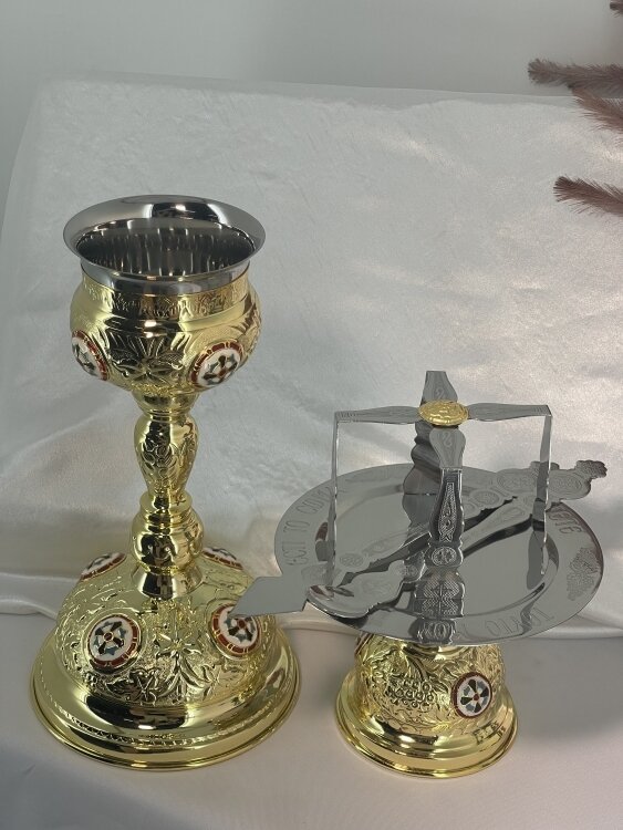 Потир-чаша з приладдям (1343)